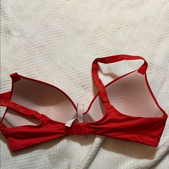 T shirt bra - Picture 2 of 3